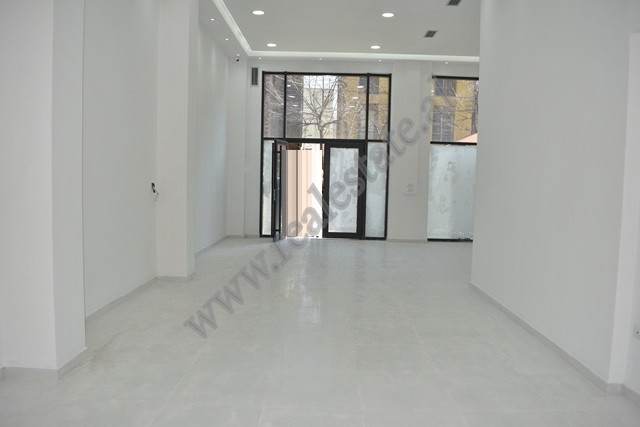 Commercial&nbsp;space for rent near Bardhyl Street in Tirana.

Located on the ground floor of a ne